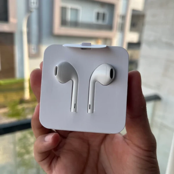 Apple EarPods Original Quality | HD Sound & Mic | Fast Delivery Across Pakistan